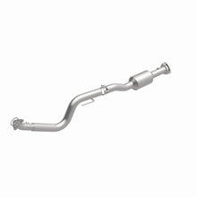 Load image into Gallery viewer, MagnaFlow Exhaust Products 280428 OEM Grade Direct-Fit Catalytic Converter for Select Chevrolet Express 4500, GMC Savana