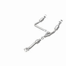 Load image into Gallery viewer, MagnaFlow Exhaust Products 52134 OEM Grade Direct-Fit Catalytic Converter for Select Chevrolet Express 1500, Chevrolet Express 2500, Chevrolet Express 3500, GMC Savana 1500, GMC Savana 2500, GMC Savana