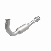 Load image into Gallery viewer, MagnaFlow Exhaust Products 5451583 California CARB Direct-Fit Catalytic Converter for Select Jeep Liberty