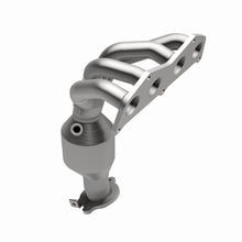 Load image into Gallery viewer, MagnaFlow Exhaust Products 51281 OEM Grade Manifold Catalytic Converter for Select Toyota Highlander