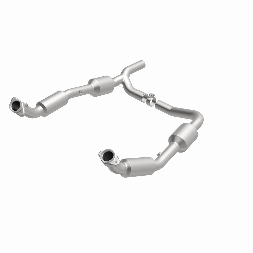 MagnaFlow Exhaust Products 5481640 California CARB Direct-Fit Catalytic Converter for Select Ford E-150, Ford E-250