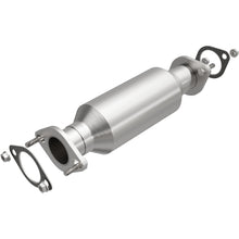 Load image into Gallery viewer, MagnaFlow Exhaust Products 5671332 California CARB Direct-Fit Catalytic Converter for Select Hyundai Elantra, Kia Spectra, Kia Spectra5