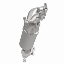 Load image into Gallery viewer, MagnaFlow Exhaust Products 51218 OEM Grade Manifold Catalytic Converter for Select Ford Edge, Ford Explorer, Ford Flex, Ford Police Interceptor Sedan, Ford Police Interceptor Utility, Ford Taurus, Lincoln Continental, Lincoln MKS, Lincoln MKT, Lincoln