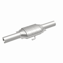 Load image into Gallery viewer, MagnaFlow Exhaust Products 3322223 California CARB Direct-Fit Catalytic Converter for Select Buick LeSabre, Buick Park Avenue, Buick Reatta, Buick Riviera, Cadillac Commercial Chassis, Cadillac DeVille, Cadillac Fleetwood, Oldsmobile 88, Oldsmobile 98,