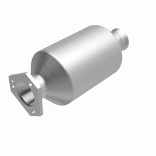 Load image into Gallery viewer, MagnaFlow Exhaust Products 3391916 California CARB Direct-Fit Catalytic Converter for Select Volkswagen Vanagon