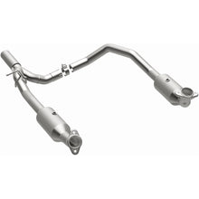 Load image into Gallery viewer, MagnaFlow Exhaust Products 280014 OEM Grade Direct-Fit Catalytic Converter for Select Ford E-350 Super Duty, Ford E-450 Super Duty