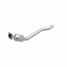 Load image into Gallery viewer, MagnaFlow Exhaust Products 49739 OEM Grade Direct-Fit Catalytic Converter for Select Dodge Durango, Jeep Grand Cherokee