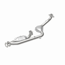 Load image into Gallery viewer, MagnaFlow Exhaust Products 441113 California CARB Direct-Fit Catalytic Converter for Select Lincoln Continental