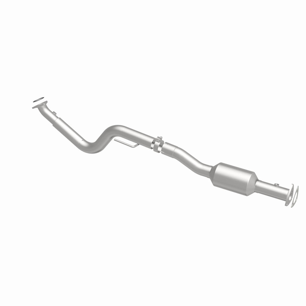 MagnaFlow Exhaust Products 280428 OEM Grade Direct-Fit Catalytic Converter for Select Chevrolet Express 4500, GMC Savana