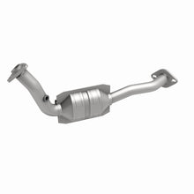 Load image into Gallery viewer, MagnaFlow Exhaust Products 447231 California CARB Direct-Fit Catalytic Converter for Select Nissan Frontier, Nissan Xterra