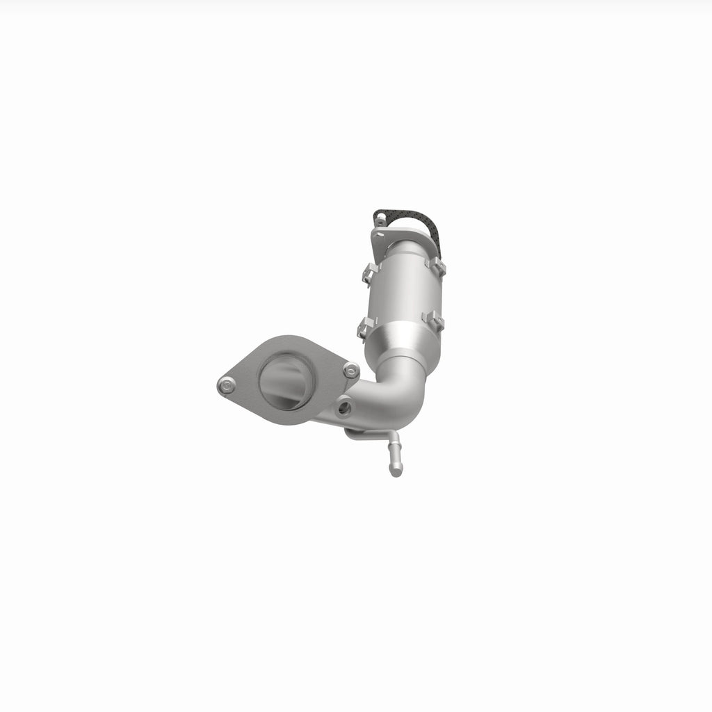 MagnaFlow Exhaust Products 280396 OEM Grade Direct-Fit Catalytic Converter for Select Nissan Rogue Sport