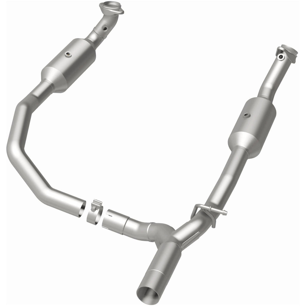 MagnaFlow Exhaust Products 280014 OEM Grade Direct-Fit Catalytic Converter for Select Ford E-350 Super Duty, Ford E-450 Super Duty