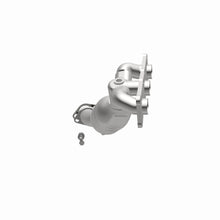 Load image into Gallery viewer, MagnaFlow Exhaust Products 5631763 California CARB Manifold Catalytic Converter for Select BMW 128i, BMW 328i, BMW 328i xDrive, BMW 328xi