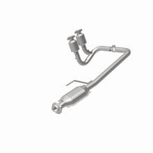 Load image into Gallery viewer, MagnaFlow Exhaust Products 458027 California CARB Direct-Fit Catalytic Converter for Select Jeep Wrangler