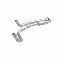 Load image into Gallery viewer, MagnaFlow Exhaust Products 4451470 California CARB Direct-Fit Catalytic Converter for Select Chevrolet C2500, Chevrolet C2500 Suburban, Chevrolet C3500, Chevrolet K2500, Chevrolet K2500 Suburban, Chevrolet K3500, GMC C2500, GMC C2500 Suburban, GMC C3500,