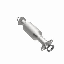 Load image into Gallery viewer, MagnaFlow Exhaust Products 51329 OEM Grade Direct-Fit Catalytic Converter for Select Honda CR-V