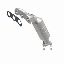 Load image into Gallery viewer, MagnaFlow Exhaust Products 50912 HM Grade Manifold Catalytic Converter for Select Suzuki Verona