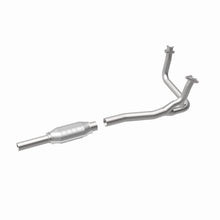 Load image into Gallery viewer, MagnaFlow Exhaust Products 93307 Standard Grade Direct-Fit Catalytic Converter for Select Ford Bronco, Ford F-150, Ford F-250