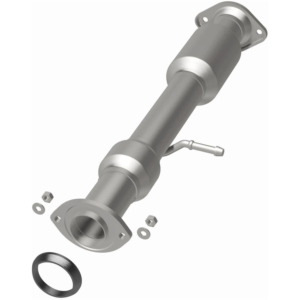 MagnaFlow Exhaust Products 52534 OEM Grade Direct-Fit Catalytic Converter for Select Toyota Highlander