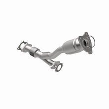 Load image into Gallery viewer, MagnaFlow Exhaust Products 24209 HM Grade Direct-Fit Catalytic Converter for Select Chevrolet Malibu, Pontiac G6