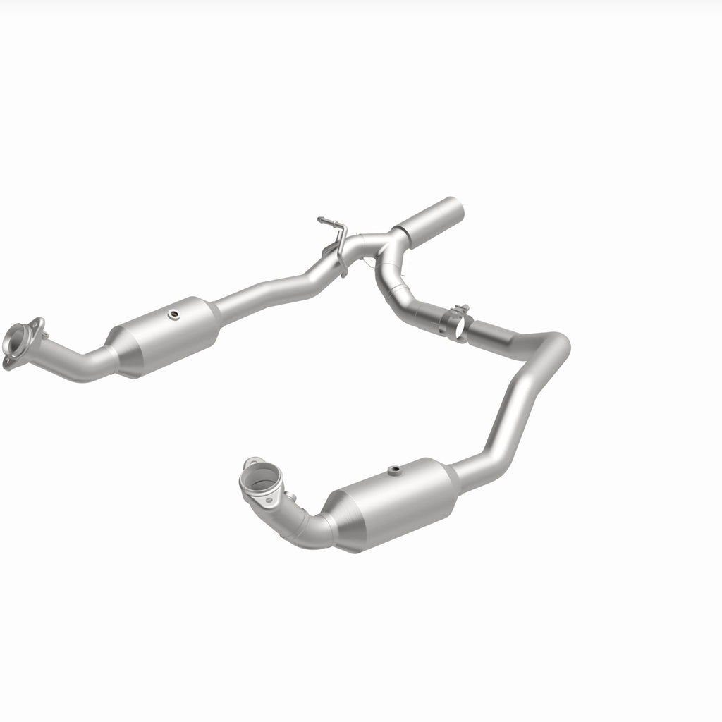 MagnaFlow Exhaust Products 280014 OEM Grade Direct-Fit Catalytic Converter for Select Ford E-350 Super Duty, Ford E-450 Super Duty