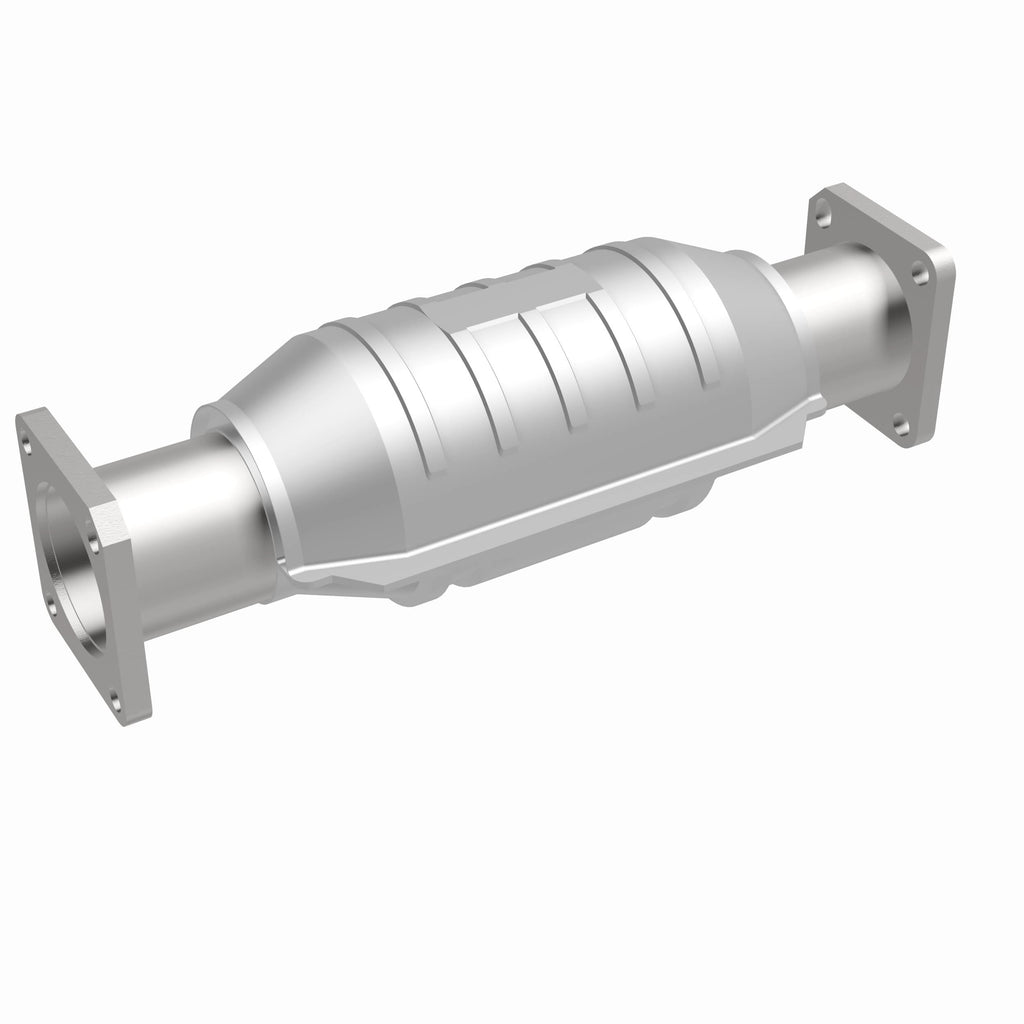 MagnaFlow Exhaust Products 23650 Standard Grade Direct-Fit Catalytic Converter for Select Geo Storm, Isuzu Impulse