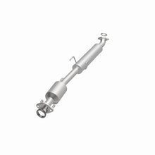 Load image into Gallery viewer, MagnaFlow Exhaust Products 52547 OEM Grade Direct-Fit Catalytic Converter for Select Toyota Sienna