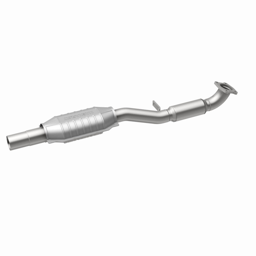 MagnaFlow Exhaust Products 49528 OEM Grade Direct-Fit Catalytic Converter for Select Volvo S40, Volvo V40
