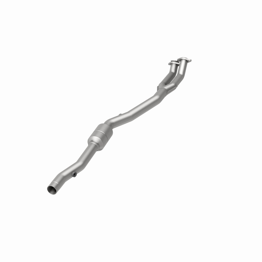 MagnaFlow Exhaust Products 4481687 California CARB Direct-Fit Catalytic Converter for Select BMW 840Ci