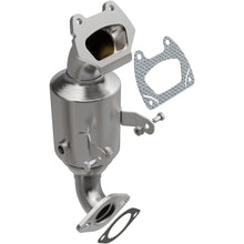 Load image into Gallery viewer, MagnaFlow Exhaust Products 22-192 OEM Grade Manifold Catalytic Converter for Select Ram ProMaster 1500, Ram ProMaster 2500, Ram ProMaster