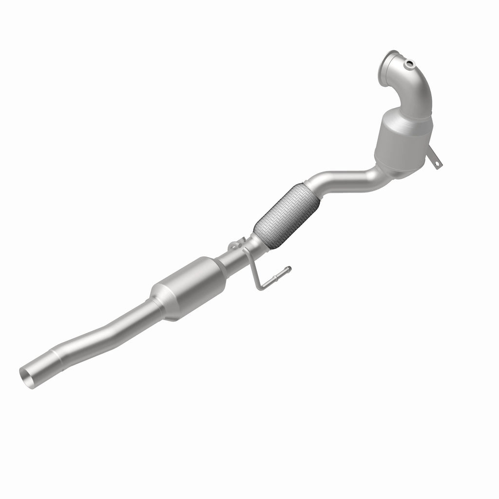 MagnaFlow Exhaust Products 280134 OEM Grade Direct-Fit Catalytic Converter for Select Volkswagen Jetta