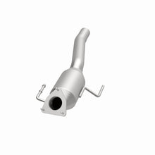 Load image into Gallery viewer, MagnaFlow Exhaust Products 51156 OEM Grade Direct-Fit Catalytic Converter for Select Volkswagen Touareg