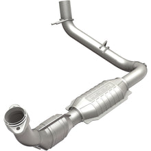 Load image into Gallery viewer, MagnaFlow Exhaust Products 447129 California CARB Direct-Fit Catalytic Converter for Select Ford Expedition, Ford F-150, Ford F-250, Lincoln Navigator