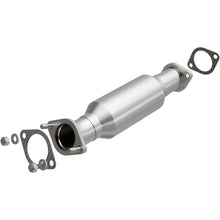 Load image into Gallery viewer, MagnaFlow Exhaust Products 5592426 California CARB Direct-Fit Catalytic Converter for Select Hyundai Santa Fe