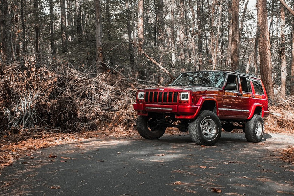 Rough Country 633N2 Suspension Lift Kit w/Shocks for Select Jeep Cherokee