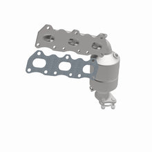 Load image into Gallery viewer, MagnaFlow Exhaust Products 51272 OEM Grade Manifold Catalytic Converter for Select Suzuki Grand Vitara, Suzuki XL-7