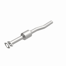 Load image into Gallery viewer, MagnaFlow Exhaust Products 5592804 California CARB Direct-Fit Catalytic Converter for Select Chevrolet Captiva Sport, Chevrolet Equinox, GMC Terrain