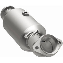 Load image into Gallery viewer, MagnaFlow Exhaust Products 21-682 OEM Grade Direct-Fit Catalytic Converter for Select Mercedes-Benz C400, Mercedes-Benz C43 AMG, Mercedes-Benz C450 AMG, Mercedes-Benz E43 AMG, Mercedes-Benz E450, Mercedes-Benz GLC43 AMG