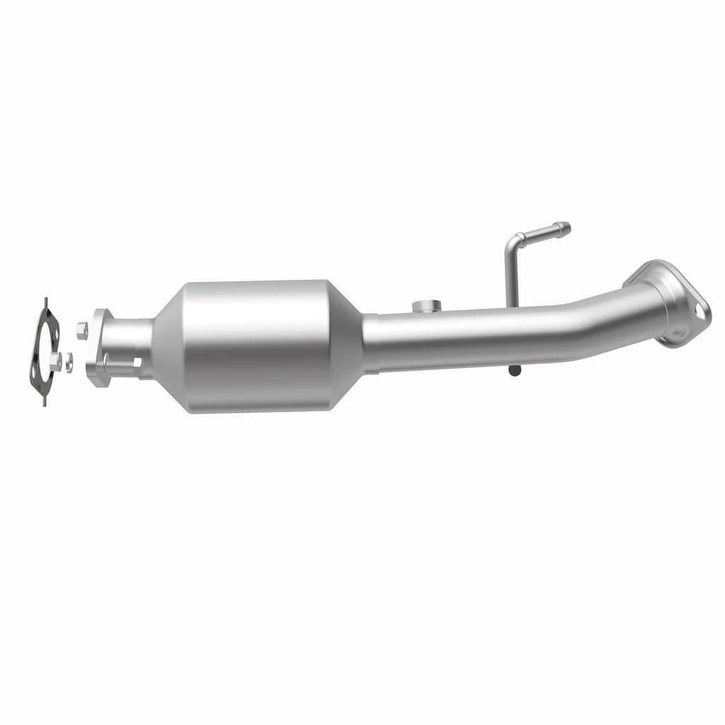MagnaFlow Exhaust Products 52690 OEM Grade Direct-Fit Catalytic Converter for Select Chevrolet City Express, Nissan NV200
