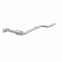 Load image into Gallery viewer, MagnaFlow Exhaust Products 6561141 California CARB Direct-Fit Catalytic Converter for Select Chrysler 300, Dodge Challenger, Dodge Charger