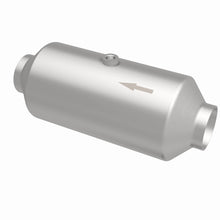 Load image into Gallery viewer, MagnaFlow Exhaust Products 51299 OEM Grade Universal Catalytic Converter for Select Ford E-450 Super Duty, Ford F-350 Super Duty, Ford F-450 Super Duty, Ford F-53 Motorhome Chassis, Ford F-550 Super Duty, Ford F-59 Commercial Stripped Chassis, Ford