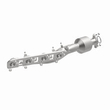 Load image into Gallery viewer, MagnaFlow Exhaust Products 290035 OEM Grade Manifold Catalytic Converter for Select INFINITI QX80, Nissan Armada, Nissan NV2500, Nissan NV3500, Nissan TITAN, Nissan TITAN XD