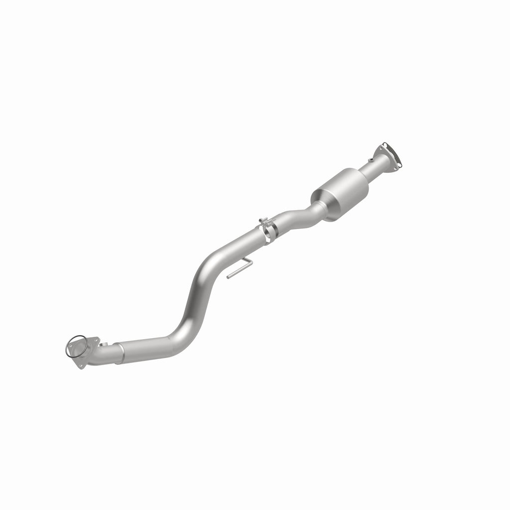 MagnaFlow Exhaust Products 280428 OEM Grade Direct-Fit Catalytic Converter for Select Chevrolet Express 4500, GMC Savana