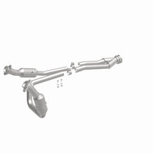 Load image into Gallery viewer, MagnaFlow Exhaust Products 5551436 California CARB Direct-Fit Catalytic Converter for Select Ford Transit-150, Ford Transit-250, Ford Transit-350, Ford Transit-350 HD