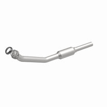 Load image into Gallery viewer, MagnaFlow Exhaust Products 3391271 California CARB Direct-Fit Catalytic Converter for Select Dodge Caravan, Plymouth Voyager
