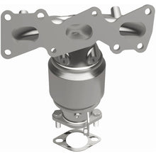 Load image into Gallery viewer, MagnaFlow Exhaust Products 52782 OEM Grade Manifold Catalytic Converter for Select Kia Sedona