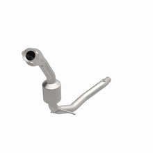 Load image into Gallery viewer, MagnaFlow Exhaust Products 444318 California CARB Direct-Fit Catalytic Converter for Select Chrysler Concorde, Chrysler LHS, Chrysler New Yorker, Dodge Intrepid, Eagle Vision