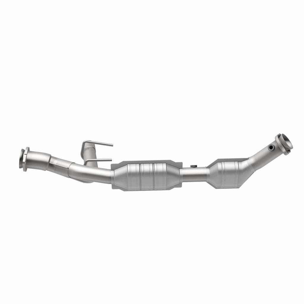 MagnaFlow Exhaust Products 49607 OEM Grade Direct-Fit Catalytic Converter for Select Ford Expedition