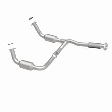 Load image into Gallery viewer, MagnaFlow Exhaust Products 4451172 California CARB Direct-Fit Catalytic Converter for Select Buick Rainier, Chevrolet Trailblazer EXT, GMC Envoy XL, Isuzu Ascender