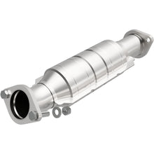 Load image into Gallery viewer, MagnaFlow Exhaust Products 51426 OEM Grade Direct-Fit Catalytic Converter for Select Hyundai Azera, Hyundai Santa Fe, Hyundai Sonata, Hyundai Veracruz, Kia Amanti